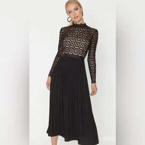 Ivy City Co Arabella Long Sleeve Black Lace Midi Dress w Pleated Skirt C2